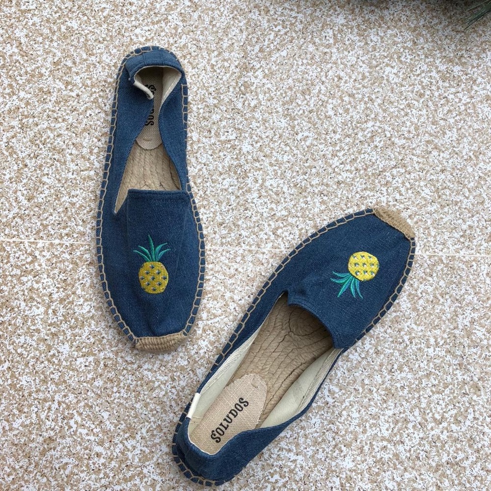 Soludos - pineapple espadrilles in size 9